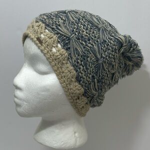 Free People || bow Cozy Knit Pom-Pom Beanie one size